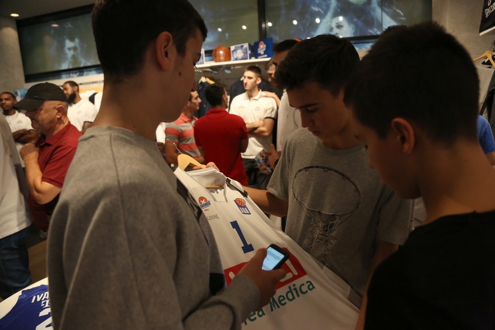 Fan Shop